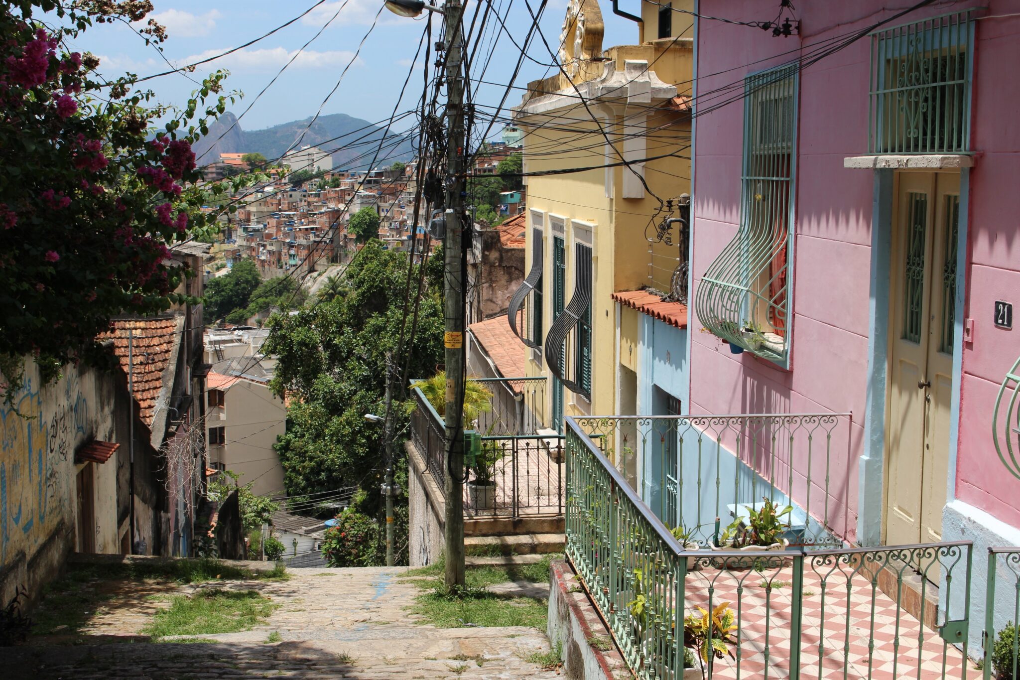 An image of colourful houses in a Brazilian street
